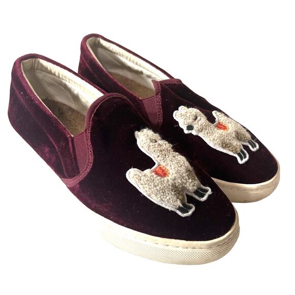 Soludos Llama Slip On Sneakers Women's Size 7 Burgundy Velvet Casual Shoes - Picture 1 of 8